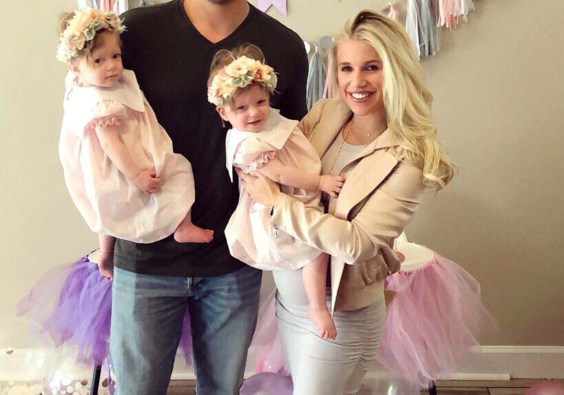 NFLs-Matthew-Stafford-Wife-Kelly-Halls-Family-Album-With-Daughters-Photos-001
